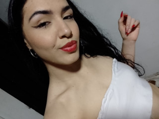 SophieTayllor - Kochen, Shoppen, Kino, Tanzen, Flirten, S*x - Ich bin ein Mädchen, das das Leben und die Erfahrungen liebt und jeden Moment in vollen Zügen genießt. Ich weiß, wie man Spaß hat und meine Freude verbreitet. Ich mag es, kokett und sinnlich zu sein, ich weiß, wie man sehr zärtlich und gleichzeitig sehr heiß ist ... lass dich überraschen. - Alter: 22 / Jungfrau - Alter: 165 / schlank - Geschlecht: weiblich - Ausrichtung: heterosexuell - Haare: braun / lang - Piercing: keins - Alter: A - Hautfarbe: weiss - Augen: braun - Rasur: vollrasiert